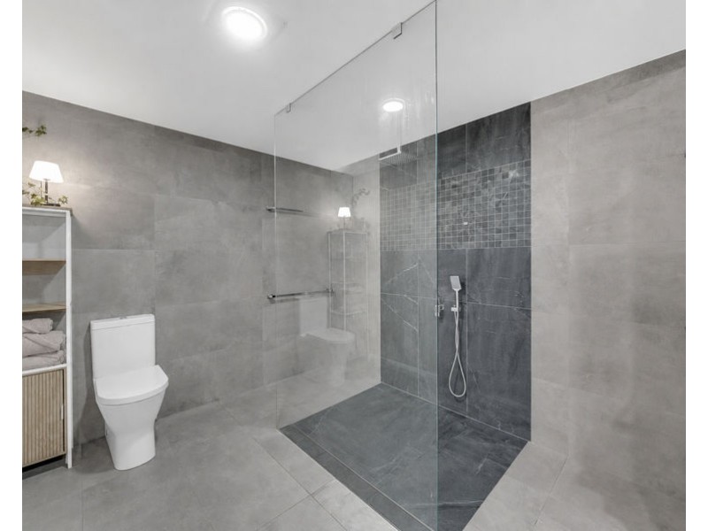 9 Walnut Close, Yamanto QLD 4305