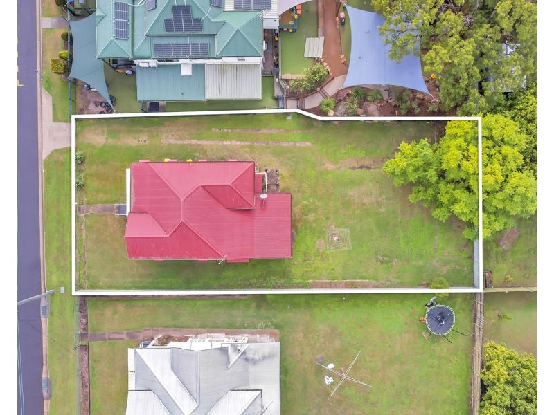 20 Cole Street, Booval QLD 4304