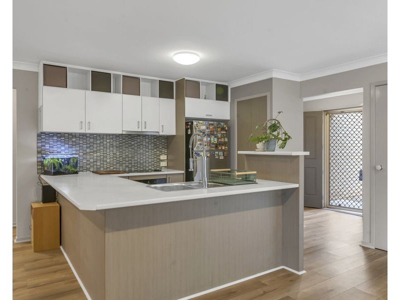 31 Scottsdale Street, Raceview QLD 4305