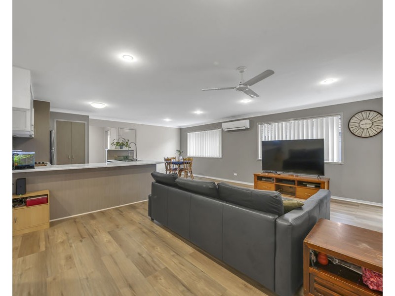 31 Scottsdale Street, Raceview QLD 4305