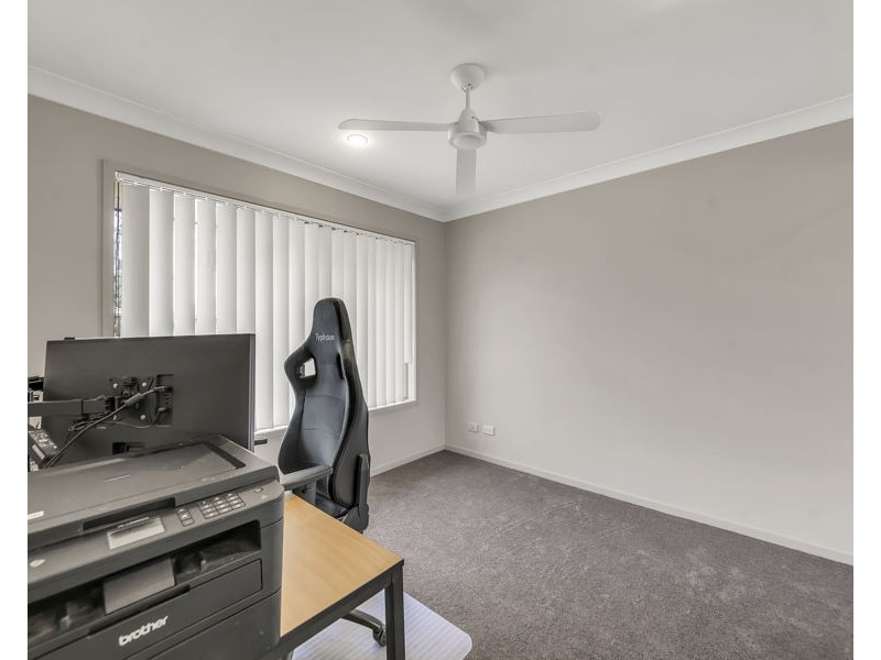 31 Scottsdale Street, Raceview QLD 4305