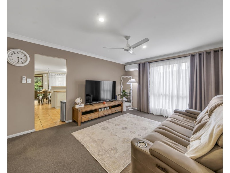 55 Lakeview Drive, Deebing Heights QLD 4306