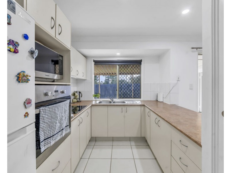 345 South Station Road, Raceview QLD 4305
