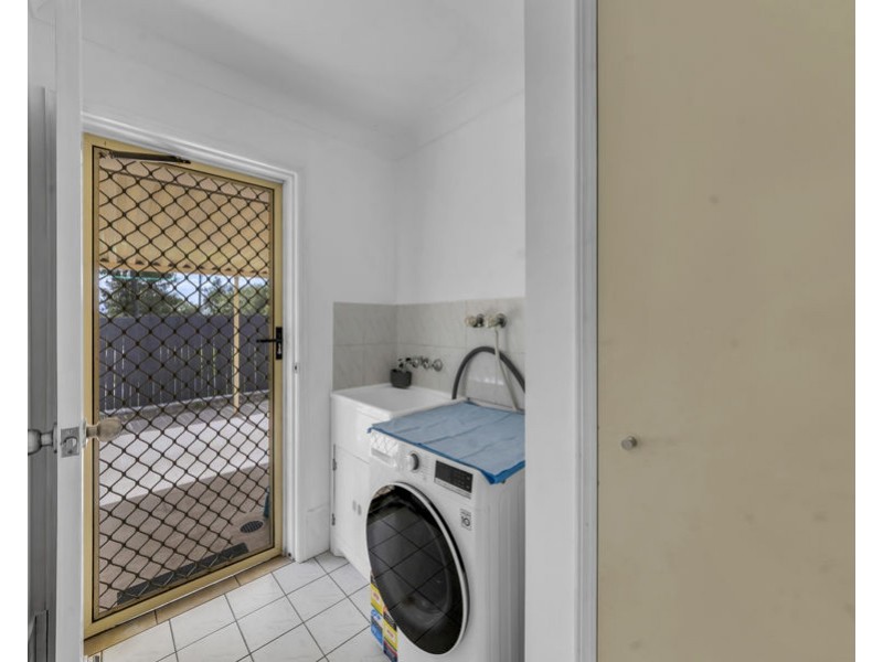 345 South Station Road, Raceview QLD 4305