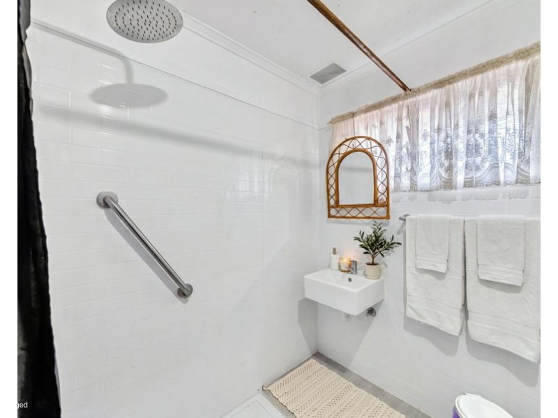 26 Baillieston Street, Leichhardt QLD 4305