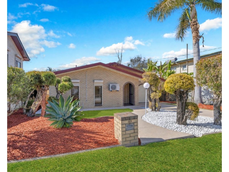 33 Logan Street, North Booval QLD 4304