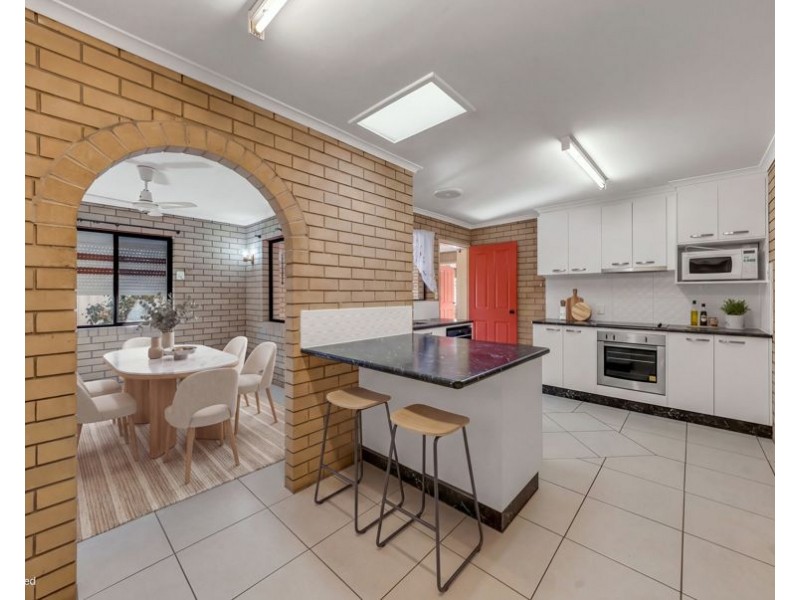 33 Logan Street, North Booval QLD 4304