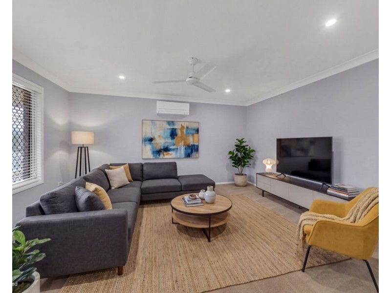 28 Jonquil Circuit, Flinders View QLD 4305