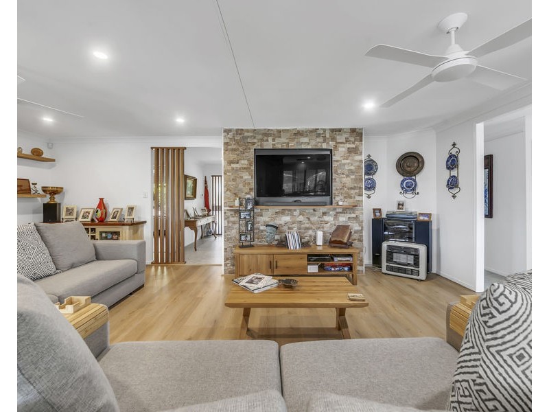 77 Winland Drive, Deebing Heights QLD 4306