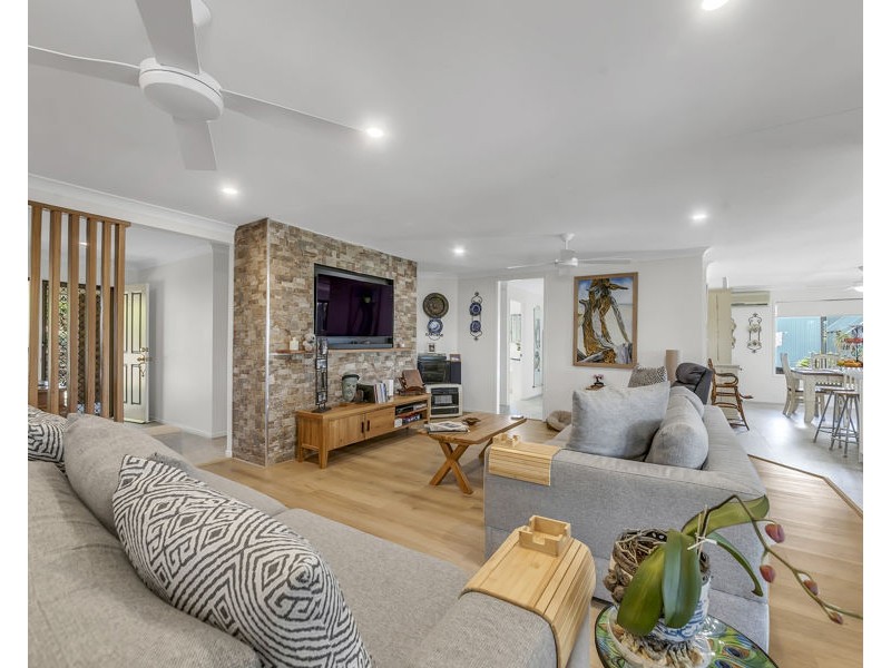 77 Winland Drive, Deebing Heights QLD 4306