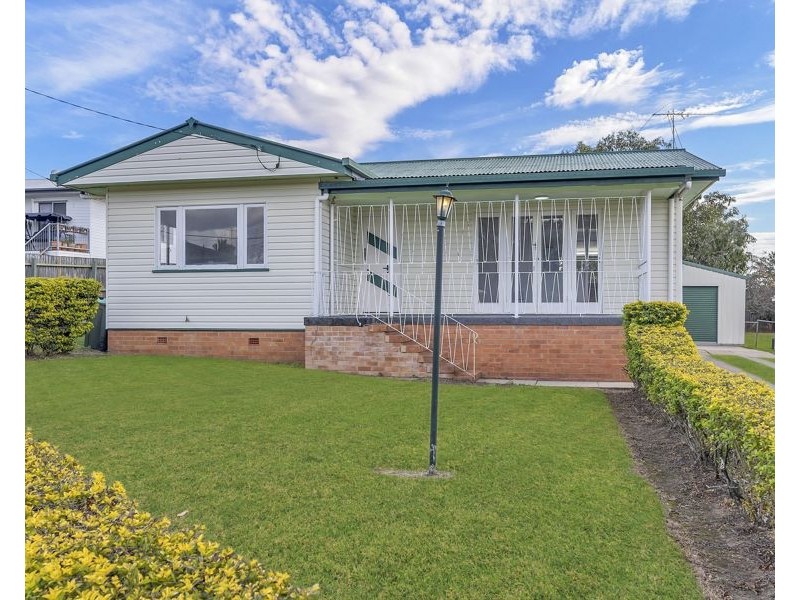 16 Cairns Road, Ebbw Vale QLD 4304