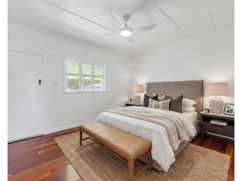 16 Cairns Road, Ebbw Vale QLD 4304