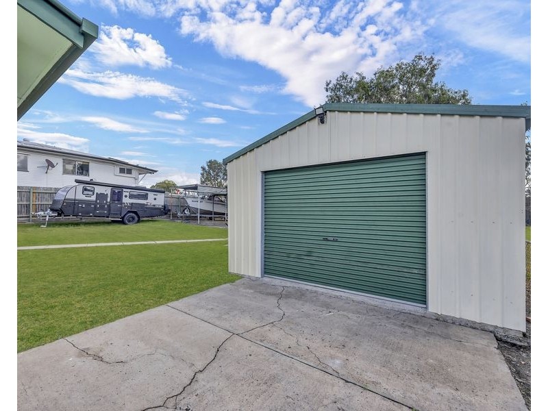 16 Cairns Road, Ebbw Vale QLD 4304