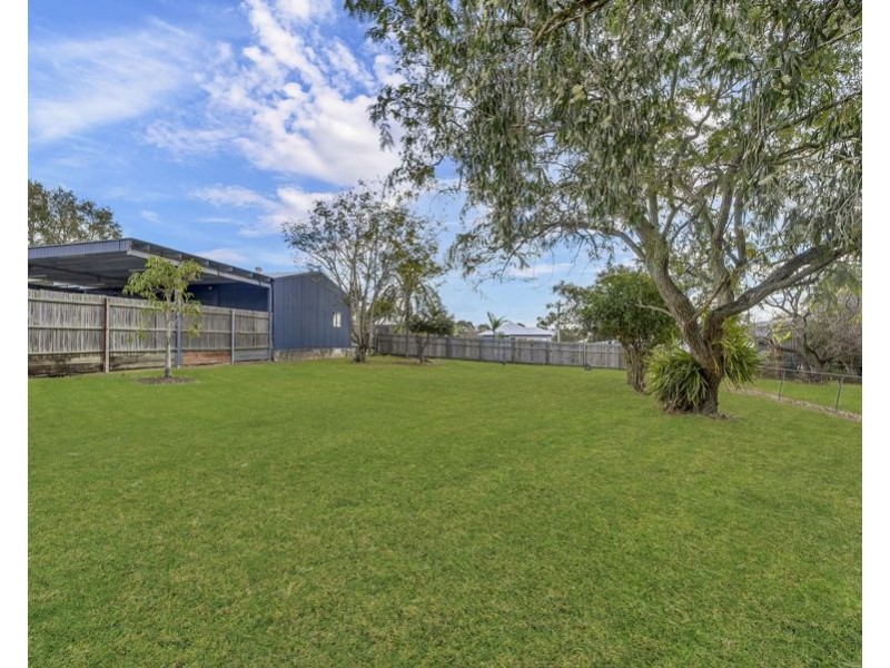 16 Cairns Road, Ebbw Vale QLD 4304