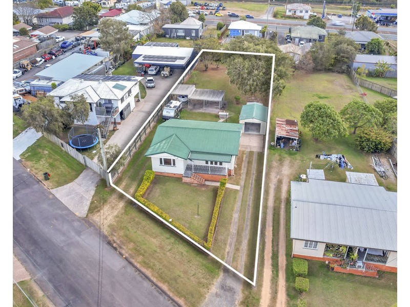 16 Cairns Road, Ebbw Vale QLD 4304