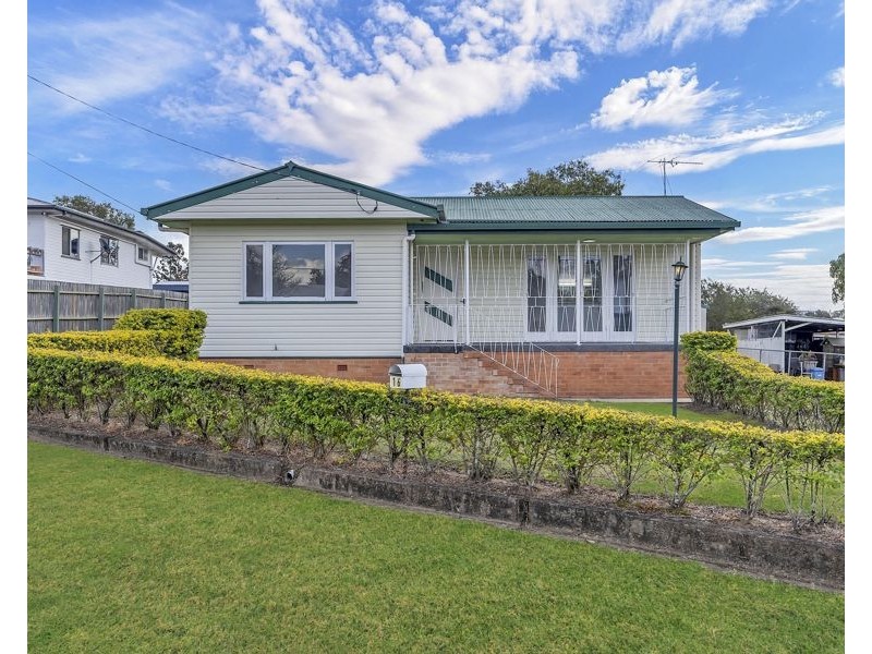 16 Cairns Road, Ebbw Vale QLD 4304