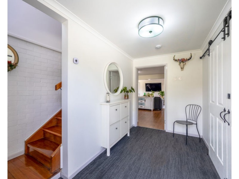 10 Bryant Court, Silkstone QLD 4304