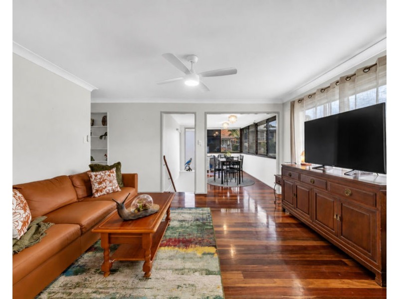 10 Bryant Court, Silkstone QLD 4304