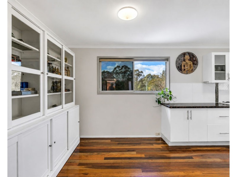 10 Bryant Court, Silkstone QLD 4304