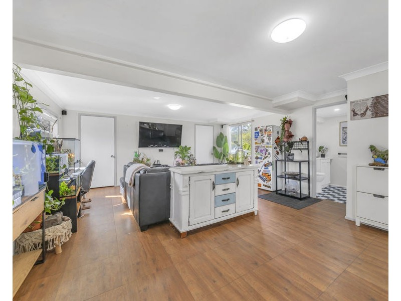 10 Bryant Court, Silkstone QLD 4304