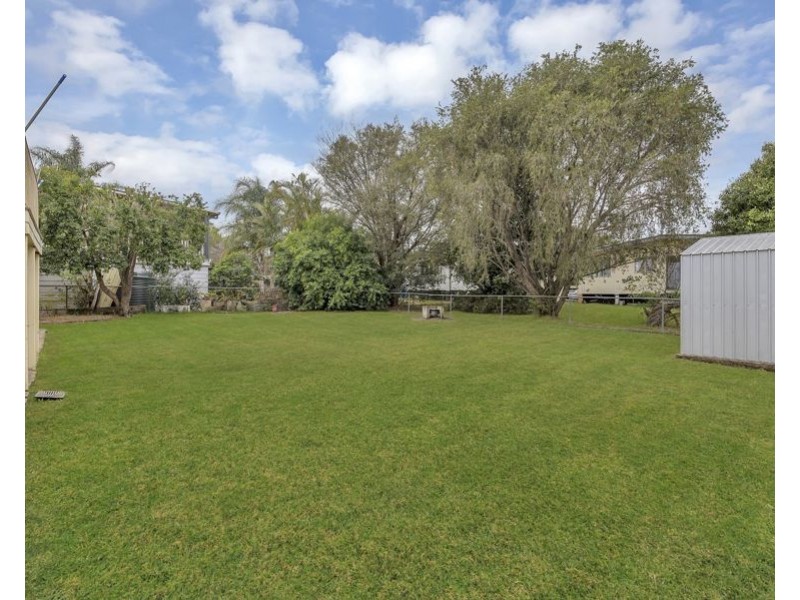 8 Sonter Street, Raceview QLD 4305