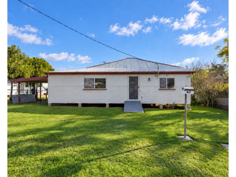 4 Murray Street, North Ipswich QLD 4305