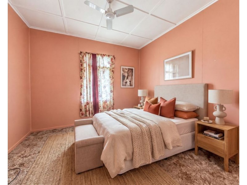 4 Murray Street, North Ipswich QLD 4305