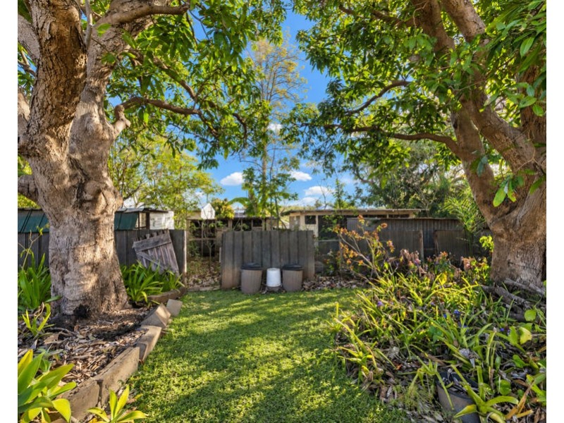 4 Murray Street, North Ipswich QLD 4305