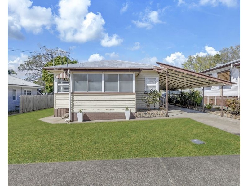 125 Jacaranda Street, North Booval QLD 4304