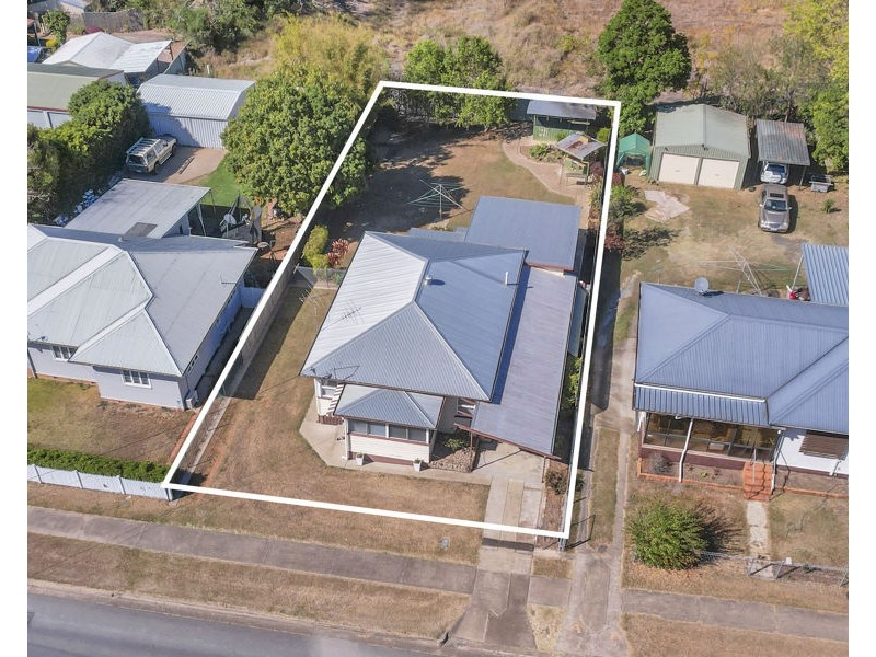 125 Jacaranda Street, North Booval QLD 4304