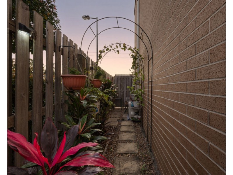 1/41 River Road, Bundamba QLD 4304