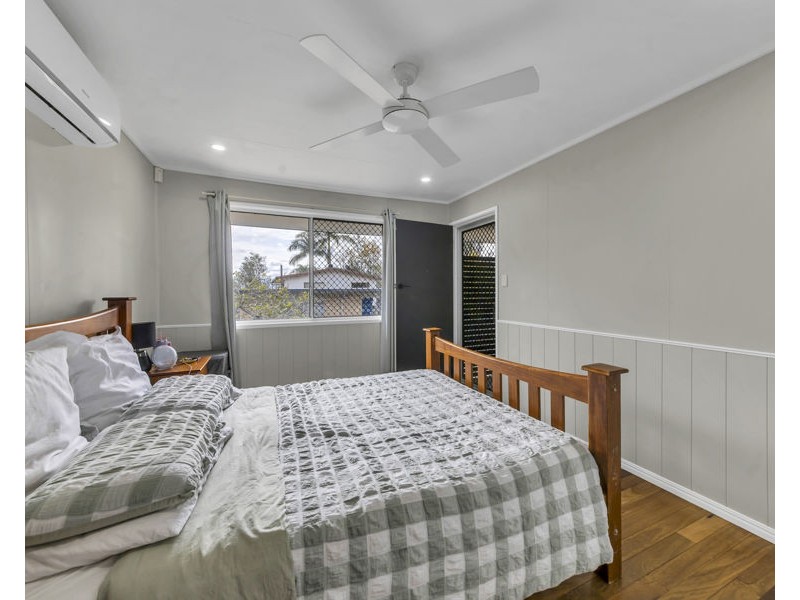24 Cooneana Street, Bundamba QLD 4304