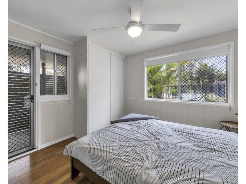 24 Cooneana Street, Bundamba QLD 4304