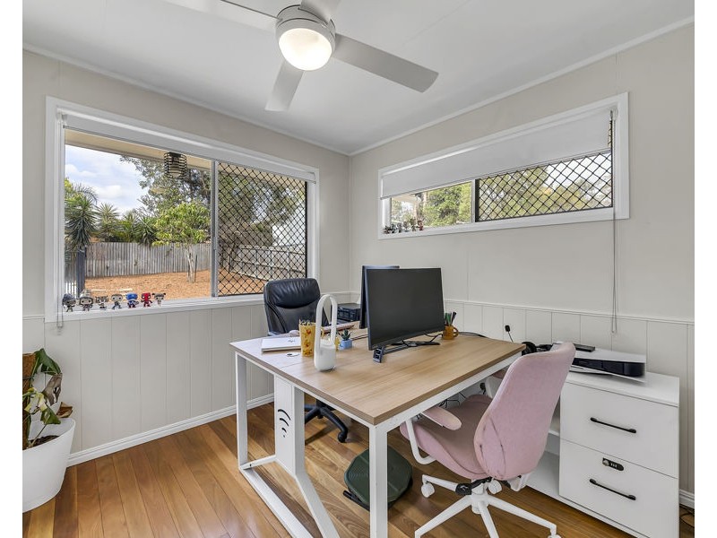 24 Cooneana Street, Bundamba QLD 4304