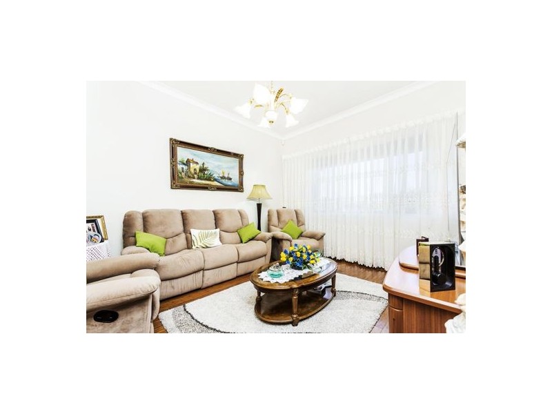 26 William street, Kingsgrove NSW 2208