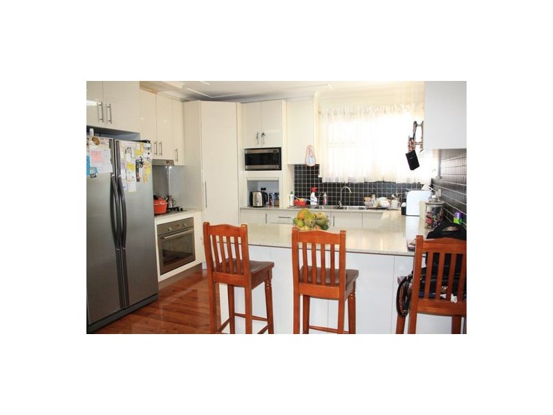 27 Trafalgar street, Glenfield NSW 2167