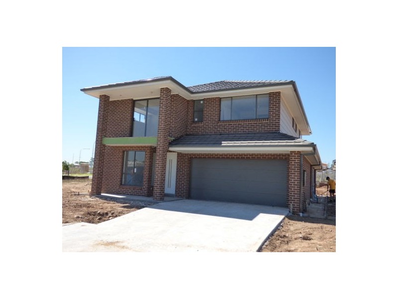 113 holiday avenue, Edmondson Park NSW 2174