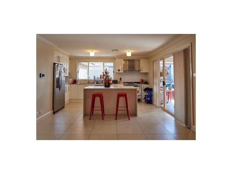 113 holiday avenue, Edmondson Park NSW 2174