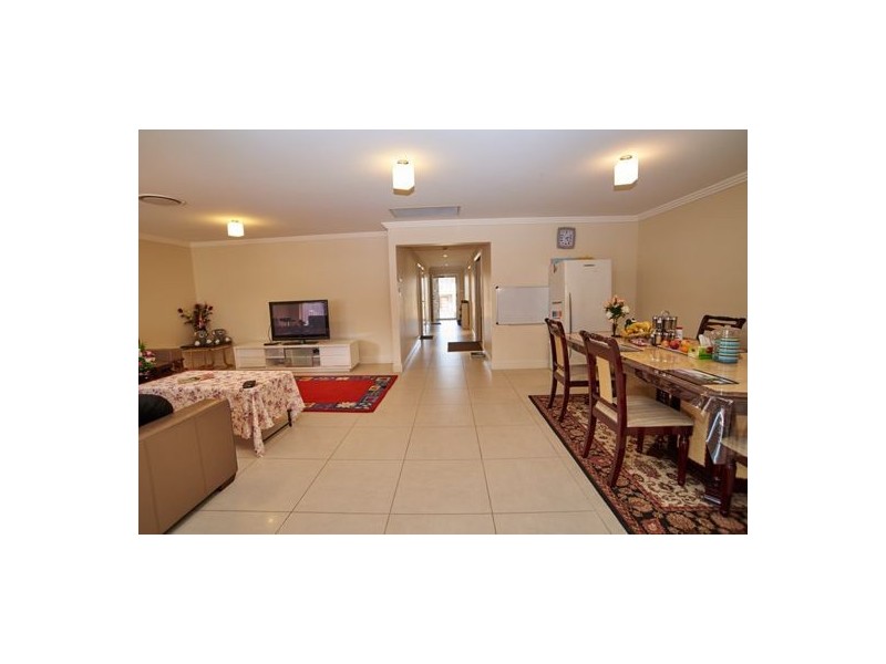 113 holiday avenue, Edmondson Park NSW 2174