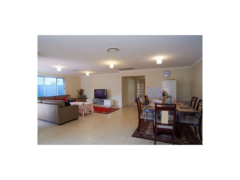 36 mount olympus bardia, Ingleburn NSW 2565