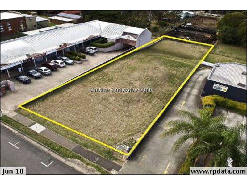 16 South Station Road, Booval QLD 4304