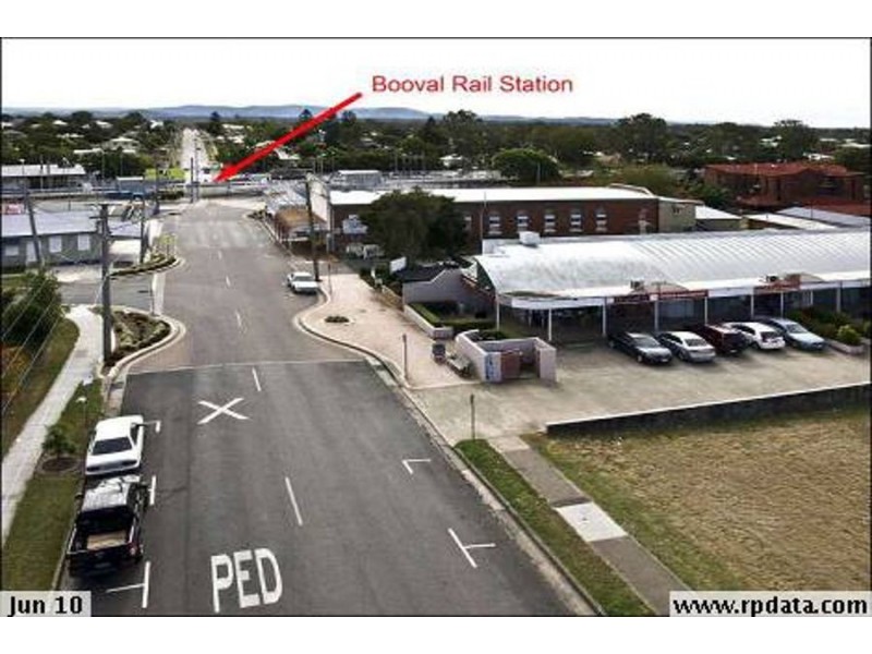 16 South Station Road, Booval QLD 4304