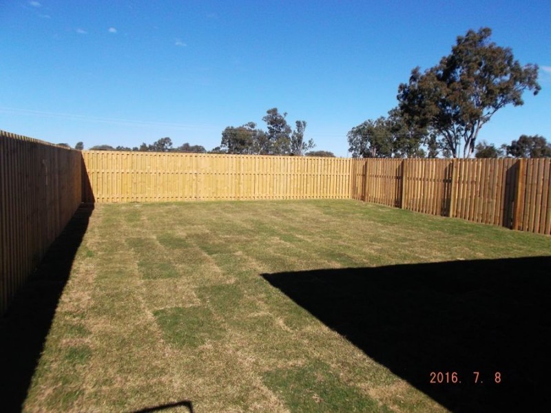 21/1 Lacewing st, Rosewood QLD 4340