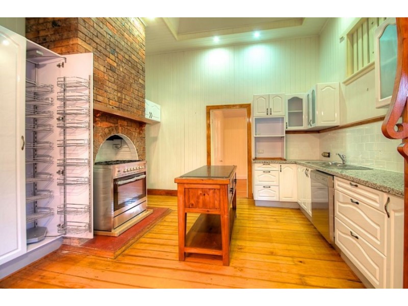 1 Johnstone Street, Sadliers Crossing QLD 4305