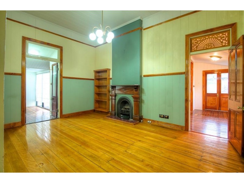 1 Johnstone Street, Sadliers Crossing QLD 4305
