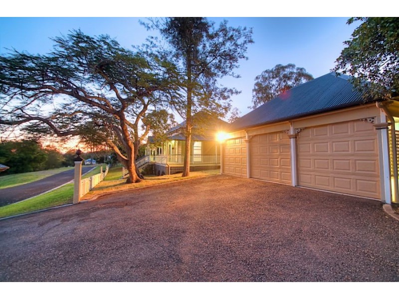1 Johnstone Street, Sadliers Crossing QLD 4305
