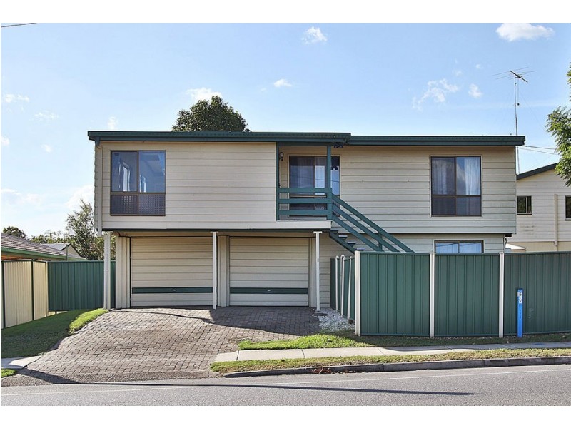 130 Robertson Road, Silkstone QLD 4304