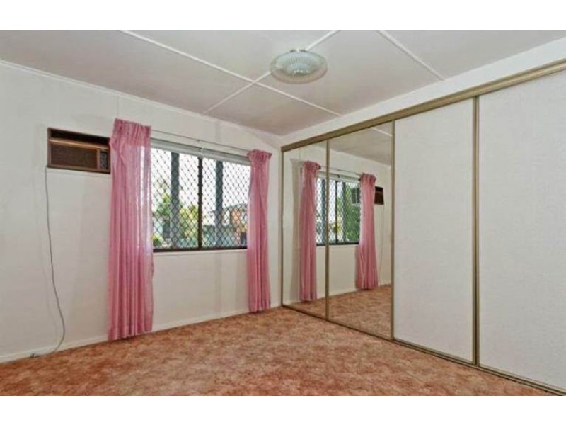 21 Grafton Street, East Ipswich QLD 4305