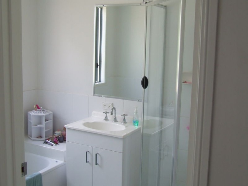 16 Lawrence Court, Regency Downs QLD 4341