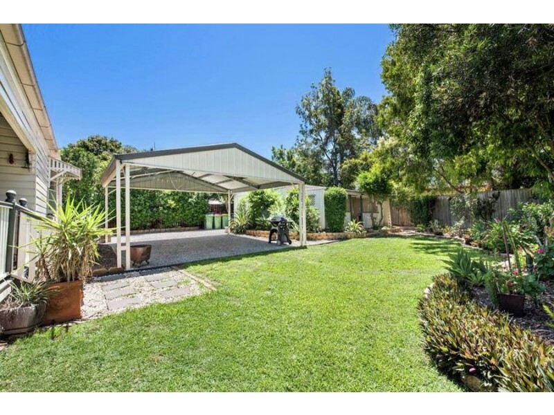 17 Burnett Street, Ipswich QLD 4305